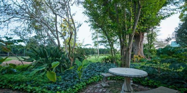 Sunland Lupus Den Country House B&B מראה חיצוני תמונה