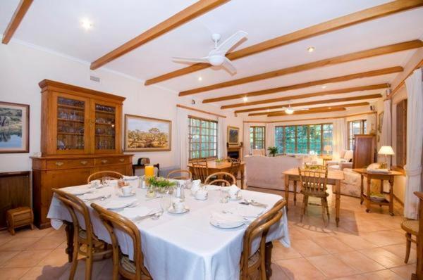 Sunland Lupus Den Country House B&B מראה חיצוני תמונה