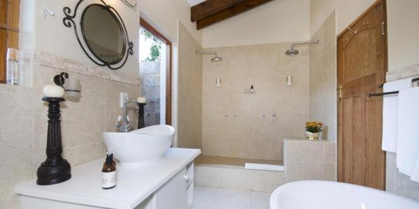 Sunland Lupus Den Country House B&B מראה חיצוני תמונה
